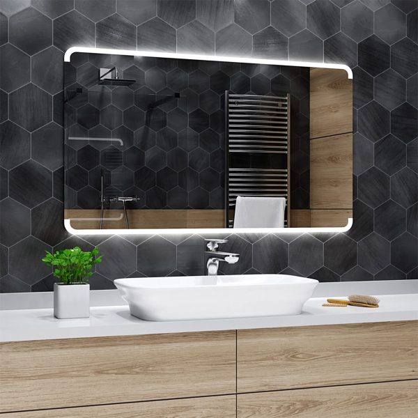 Oglindă cu colțuri rotunde