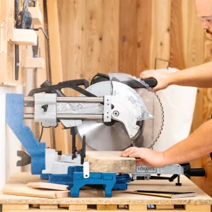 Fierăstrău circular staţionar cu sanie de glisare HM305SL | 180mm | 2000W | Scheppach