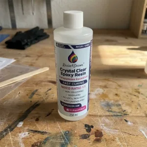 Rășină epoxidică - RESIN4DECOR - FAST 10 ore - Transparentă - 1:1